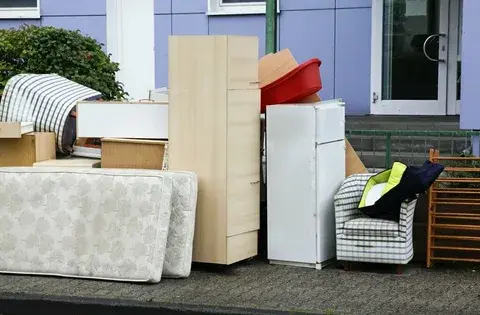 furniture removal dubai